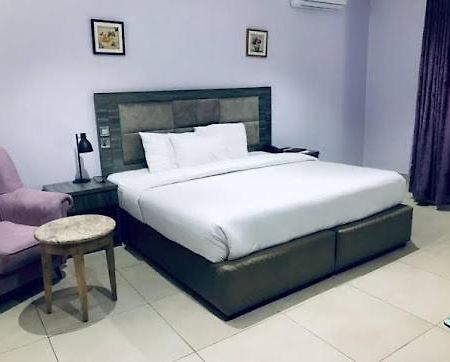 Hotel Esther Court Akure Zewnętrze zdjęcie
